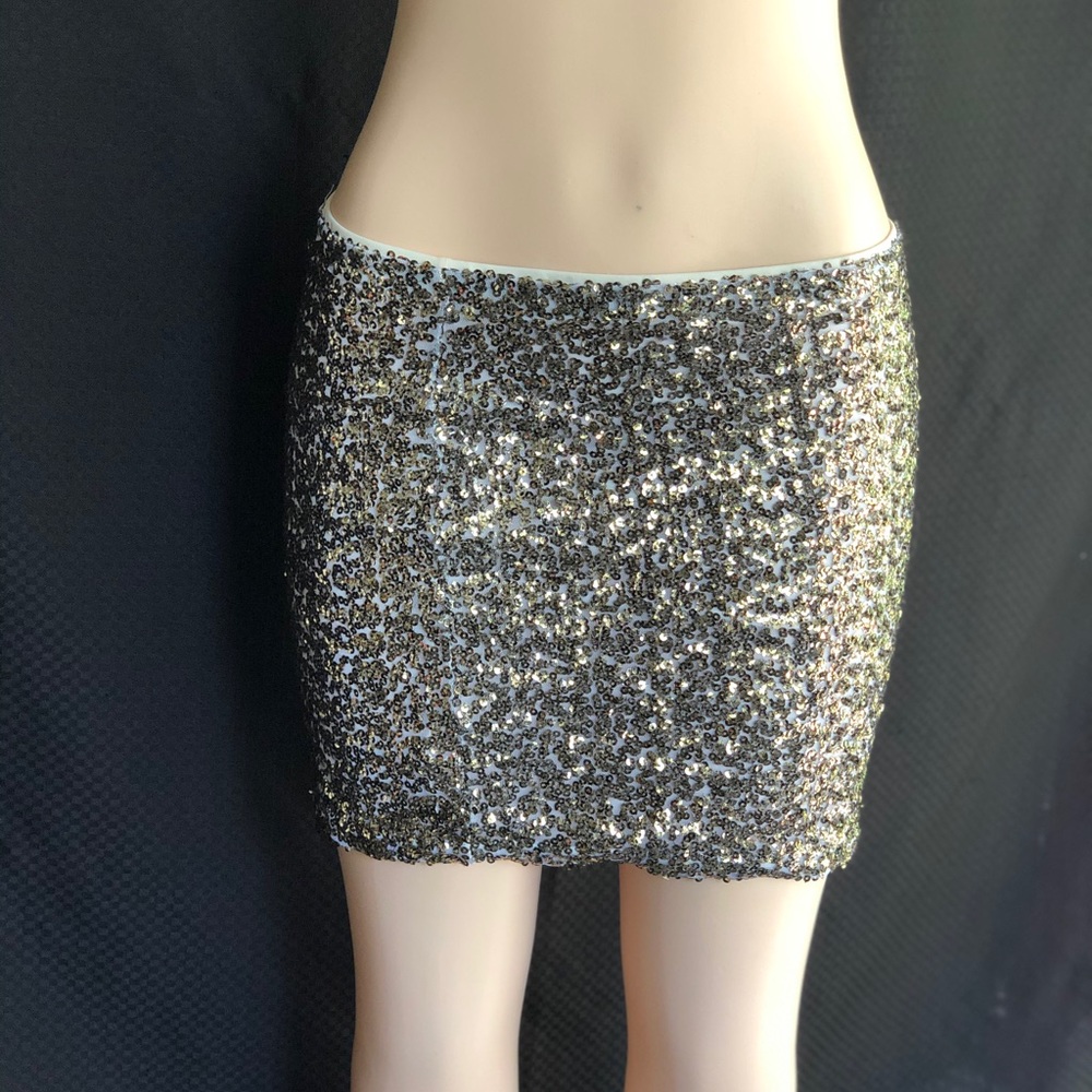 Decree Sequin mini Skirt size Medium silver